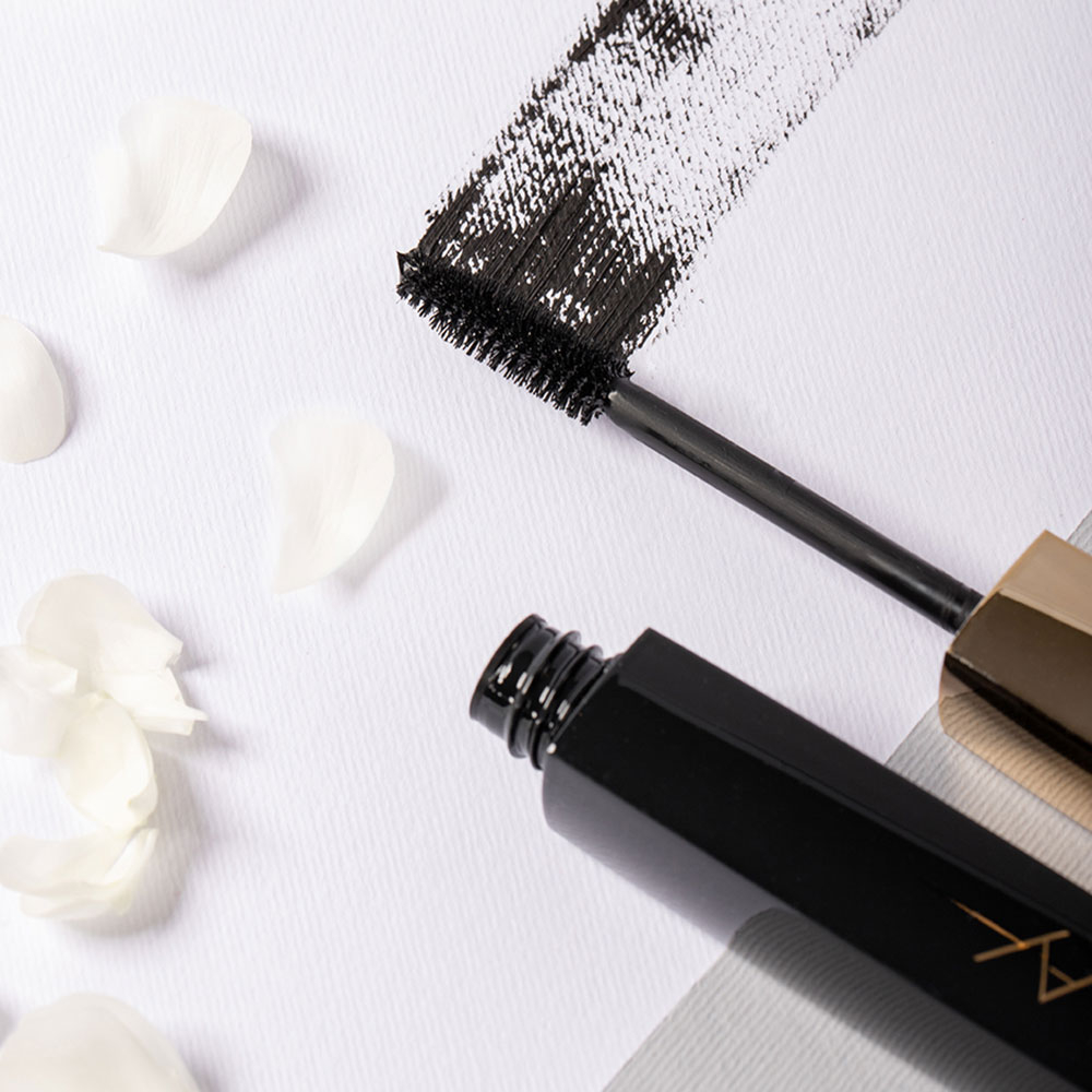 ریمل بلند‌کننده مژه این لی